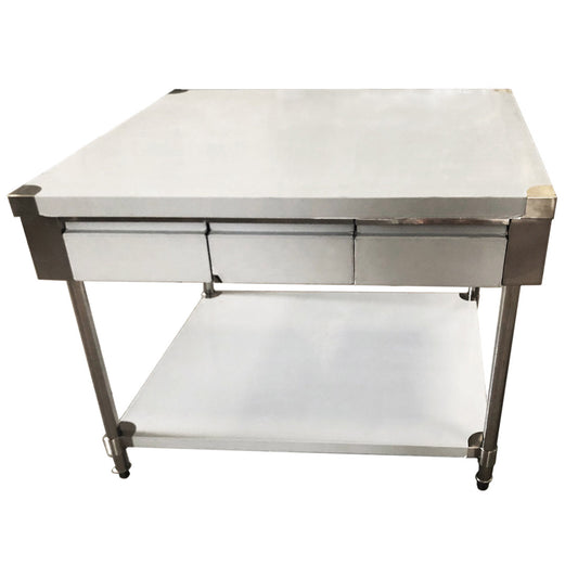 Work bench with 3 drawers each side and under shelf 1200x1000x900